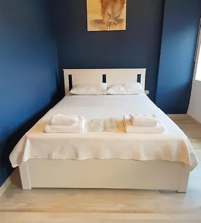 Marine Suites Hotel apartamentowy *